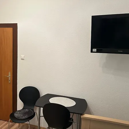 Cheers Diner & Guest house *